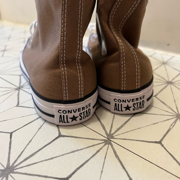 Brown High-Top converse - Picture 2 of 4